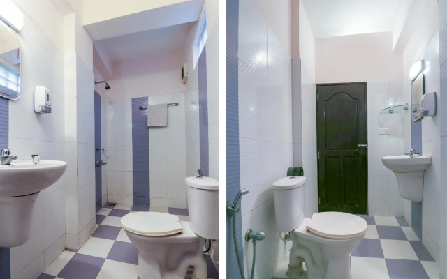 OYO 67889 Lora Residency