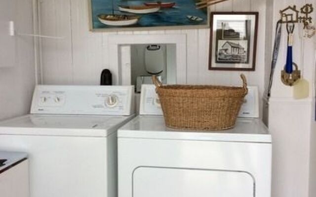 Auberge Nathalie Ora Guesthouse