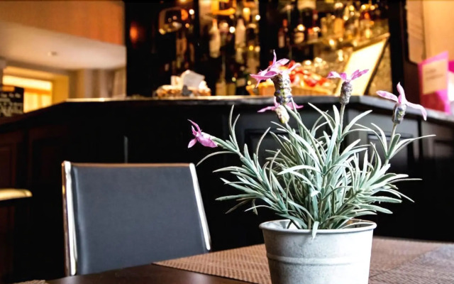 Canterbury Hotel