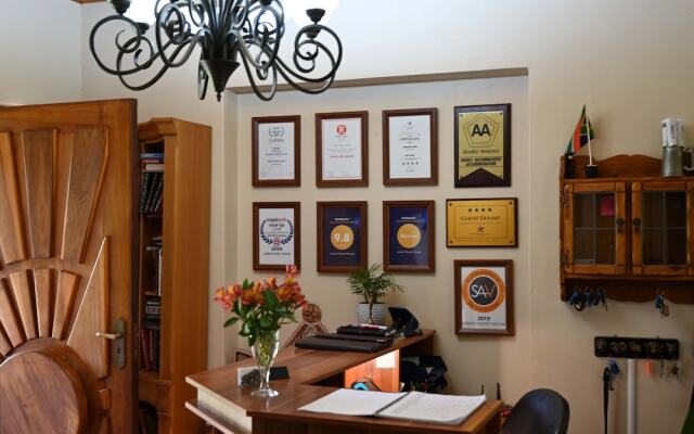 Lamor Guest House