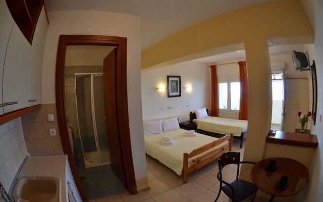 Studios Plaka