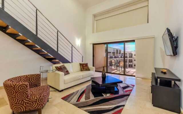 3BR 3BA Duplex w Amazing Views Pool Amenities
