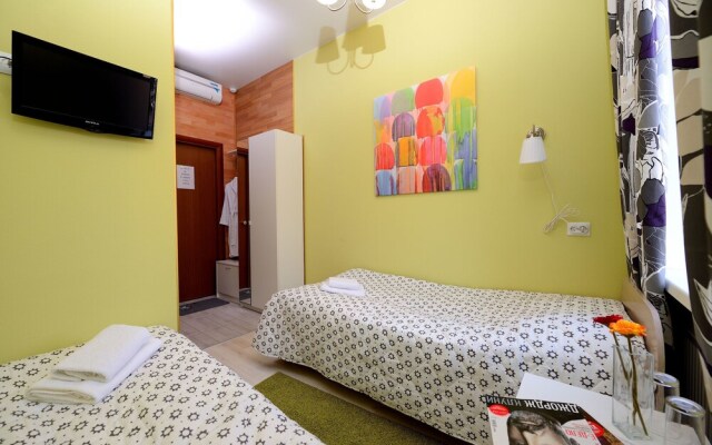 Leto Living Quarters