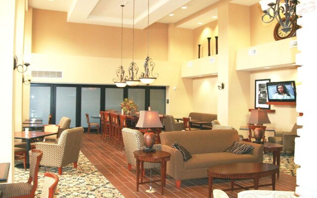 Hampton Inn & Suites Enid