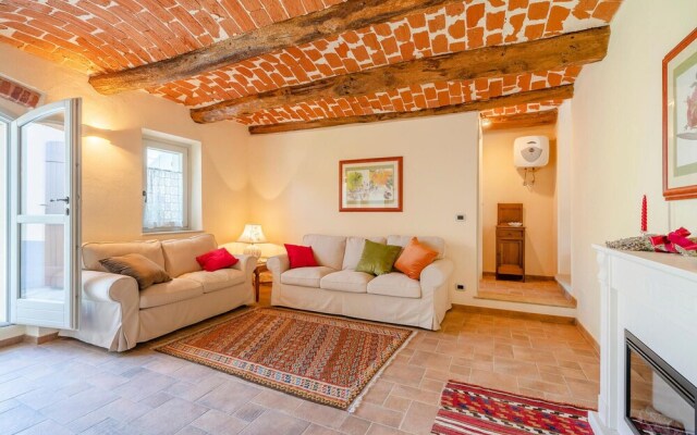 Amazing Home in Ferrere With Wifi and 1 Bedrooms