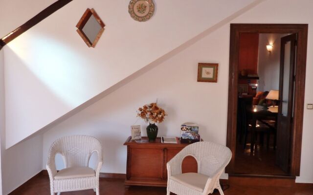 Spacious Holiday Home With Private Pool, in the Mountain and With Beautiful View