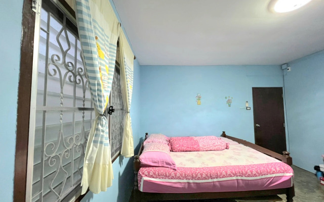 Baan Bonsuan Hill Guesthouse