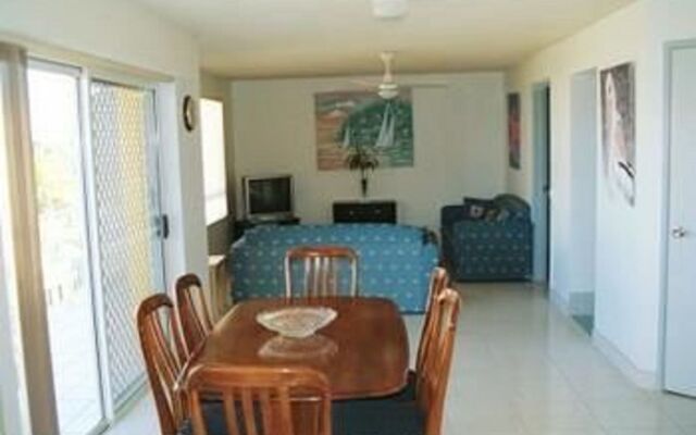 Bayviews & Harbourview Holiday Apartments