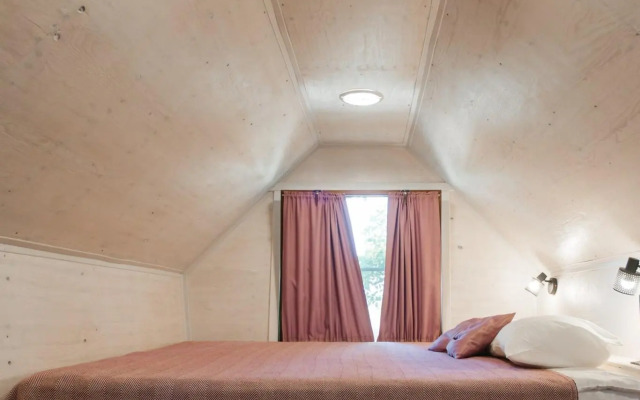 Творческий глэмпинг Скворечник