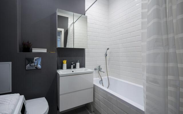 Апартаменты на Майском проезде 16