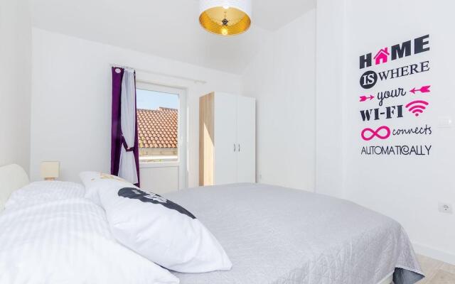 Apartment Sea Shell