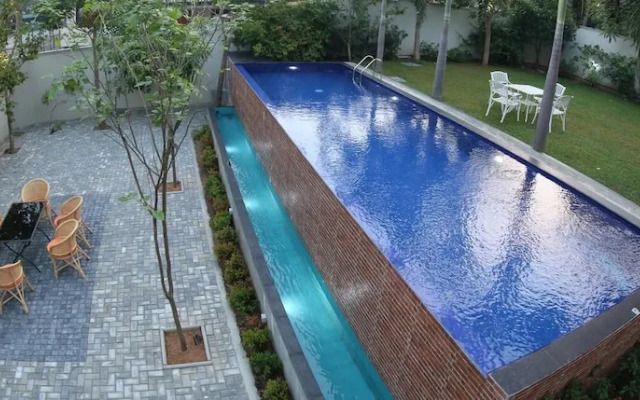Colombo Center Point by City Hub
