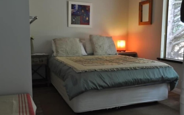 Bettenay Loft Spa Apartment & Lakeview Chalets