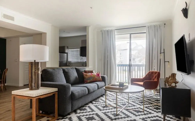 WanderJaunt - North Austin Apartments