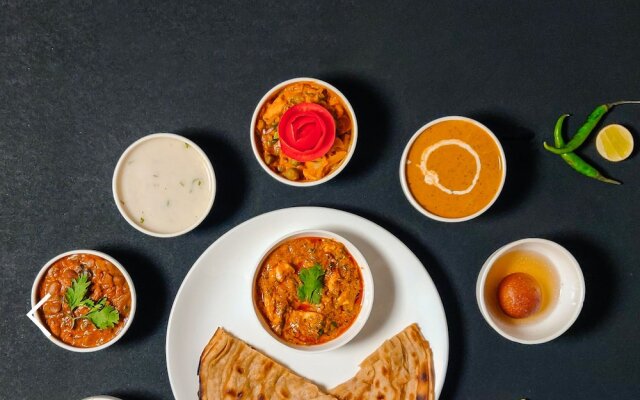 OYO 7786 Hotel Monsoon Palace