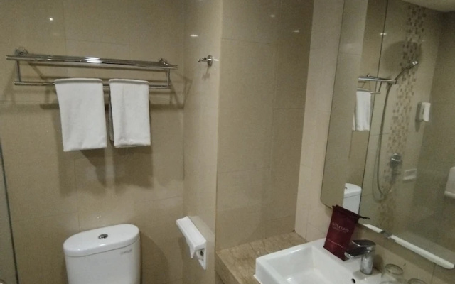 Alltrue Lite Senen Jakarta – Bathroom – Jakarta