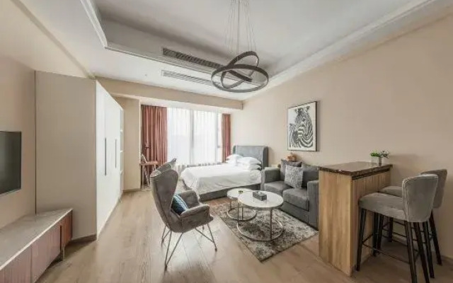 Mr. Robb Hotel (Chongqing West Railway Station)