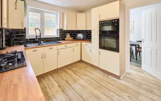 Host Stay Blueberry House