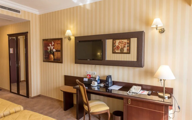 Ramada Hotel and Suites Bucharest North