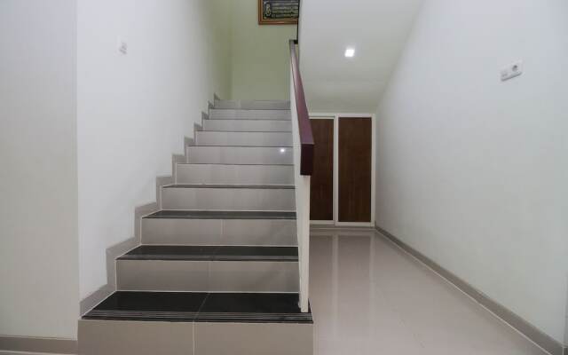 Airy Syariah Dukuh Pakis Dua 19b Surabaya