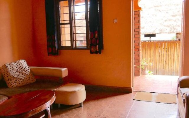 Acacia Hotel