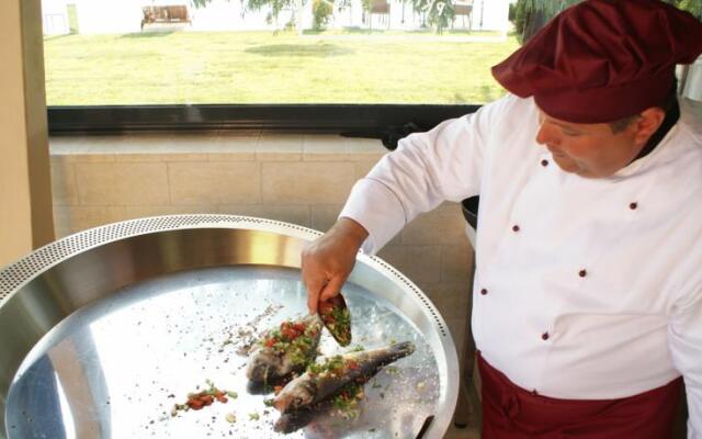 Hotel California Club by Chevalet