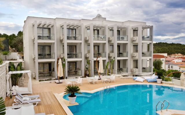 Captain Hotel