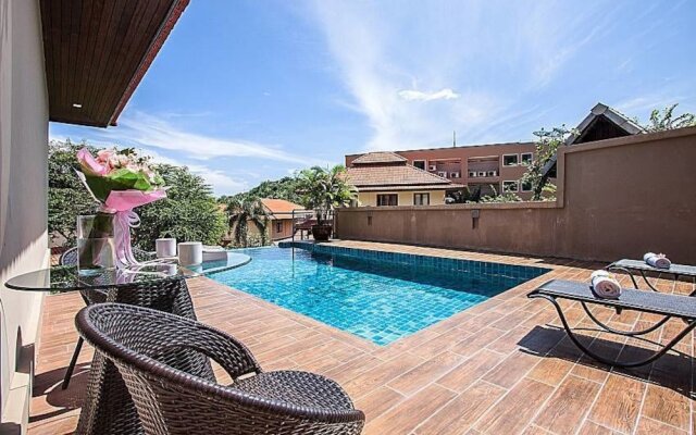 Ban Talay Khaw O12 - 4 Bedrooms