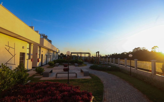 Bristol Villaggio Rosa Arujá