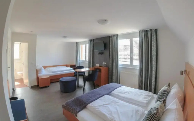 Hotel & Gästehaus Im Ziegelweg garni