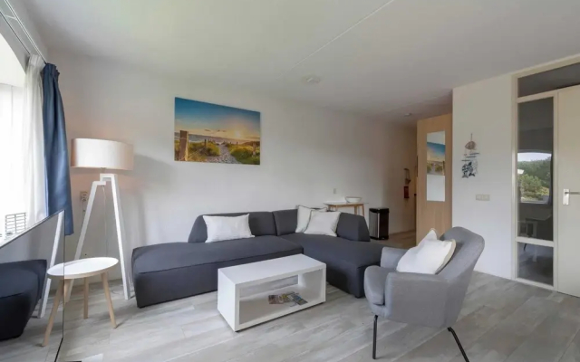 Cozy Apartment Near Beach