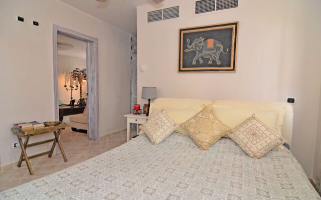 Beach Front Apartment No01