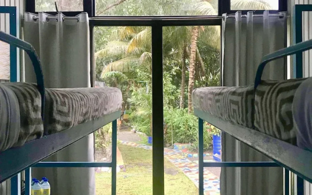 Lanzones Cabana