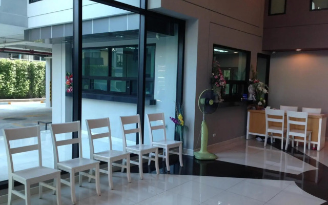 Ipremium Sukhumvit 81 Hotel