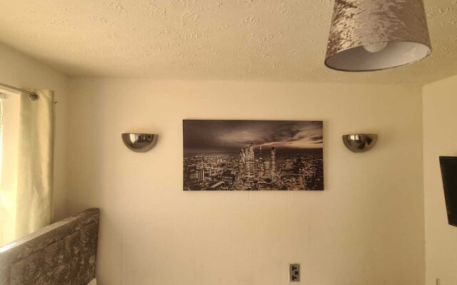 Remarkable 1-bed Apartment in Manchester
