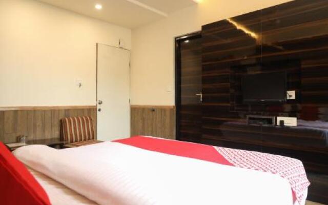 JK Rooms 111 Hotel Shivala