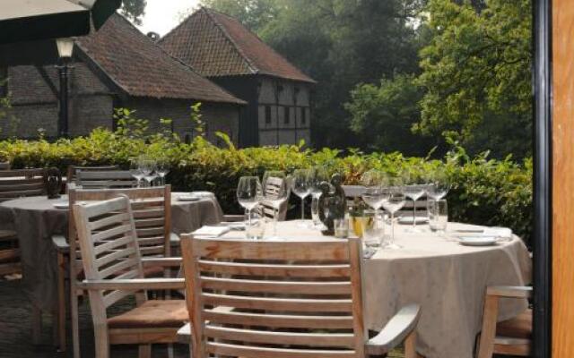 Restaurant and Hotel Bi'j de Watermölle