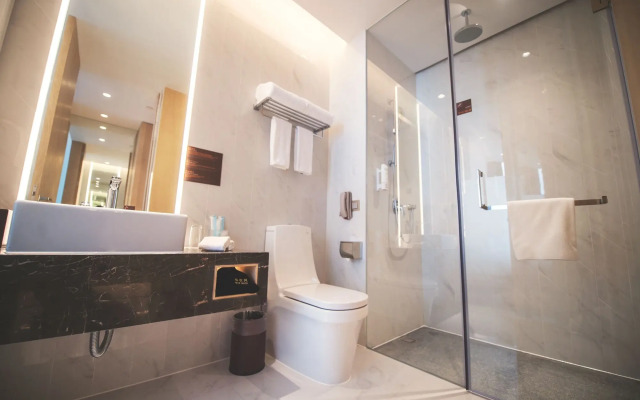 Holiday Inn Express Shanghai Songjiang Fangta by IHG