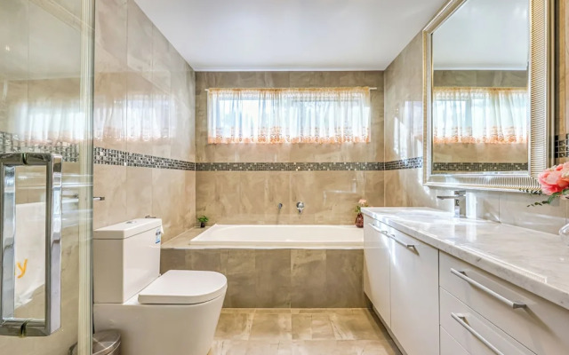 Melbourne Luxury Villa at Doncaster