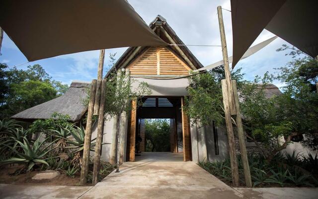 Royal Thonga Safari Lodge