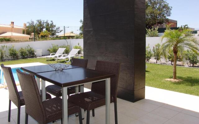 Villas Novochoro - Small Garden