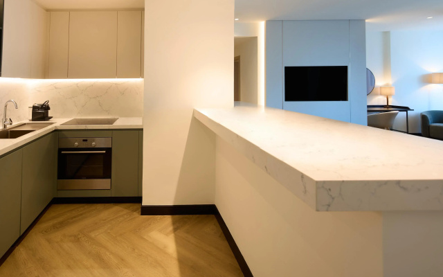 The Radisson Blu Residence, Dubai Marina
