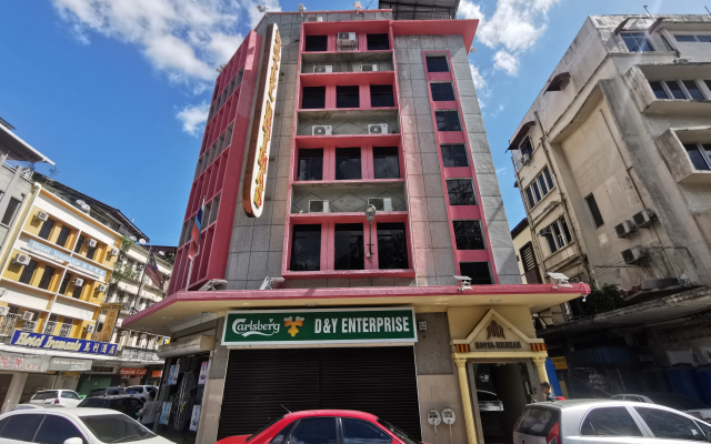 OYO 89958 Hotel Umimas