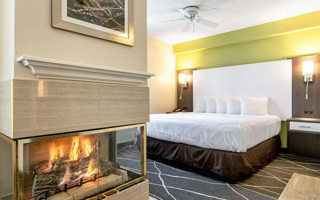 Clarion Inn Willow River