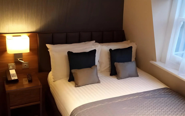 Norfolk Towers Paddington Hotel