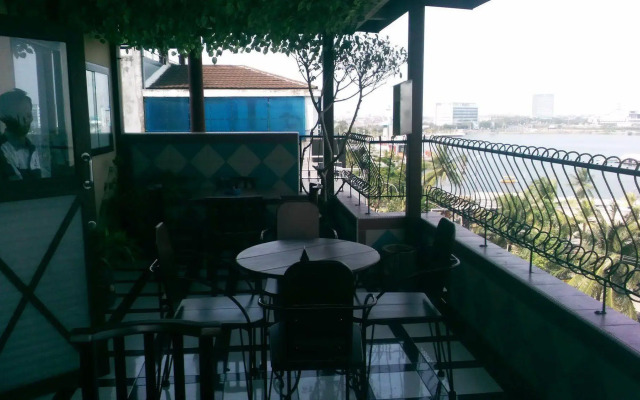 Anging Mammiri Hotel