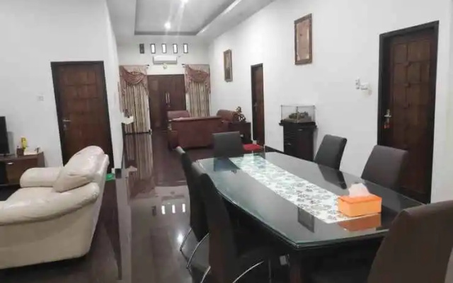Aldeoz Group House Palembang