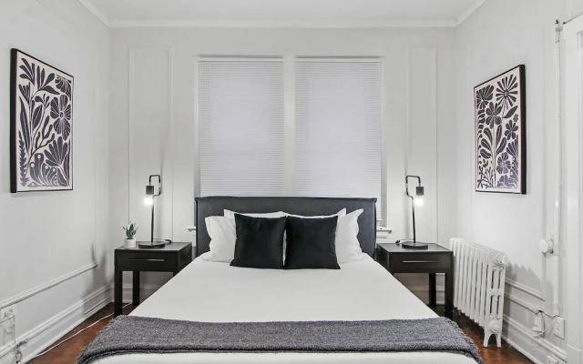 Modern and Minimalist Studio Apartment