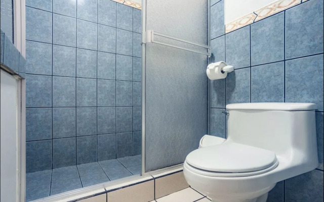 Prado Inn & Suites