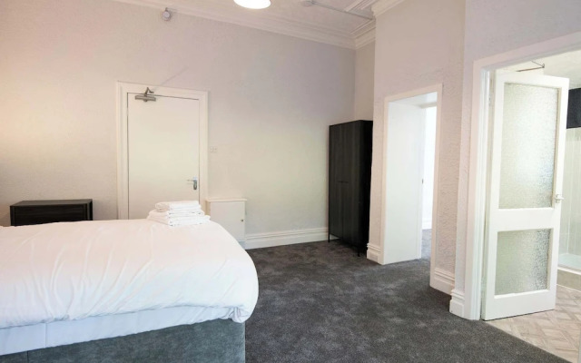 St Andrews by Guestz